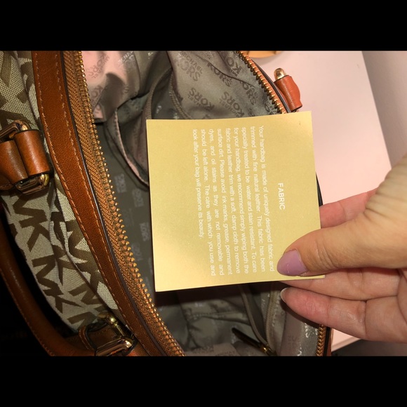 Authentic Michael Kors Purse - Picture 6 of 11